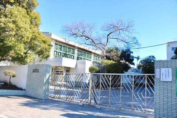 江戸川区下篠崎町の新築一戸建(江戸川区立篠崎第二中学校)