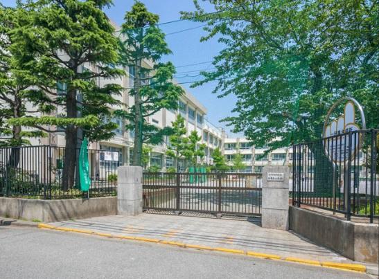 葛飾区西亀有３丁目の新築一戸建(葛飾区立西亀有小学校)
