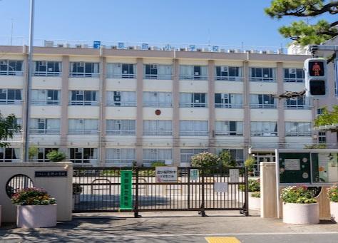 ライオンズ青砥リバーフロントオアシス(葛飾区立葛飾小学校)