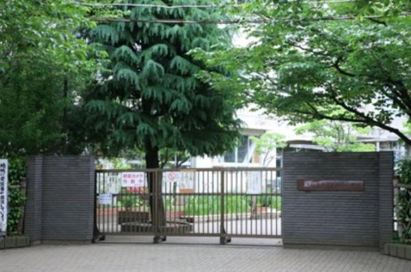 葛飾区堀切1丁目の土地(葛飾区立綾南小学校)