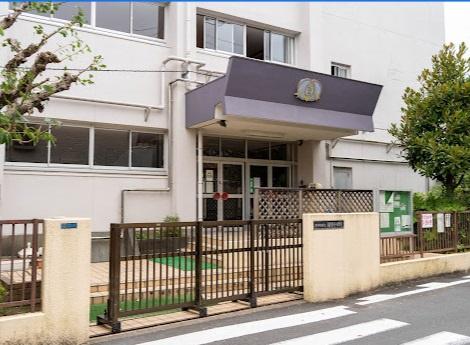 プレシス堀切菖蒲園(葛飾区立堀切小学校)
