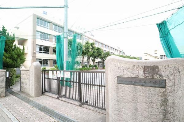 葛飾区東新小岩８丁目の中古一戸建て(葛飾区立上平井中学校)
