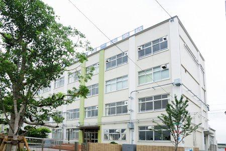 西瑞江３丁目　中戸戸建(江戸川区立瑞江第二中学校)