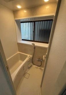 西瑞江３丁目　中戸戸建