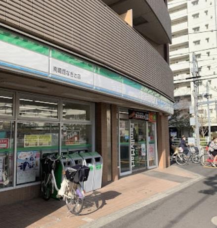 なぎさニュータウン3号棟(ファミリーマート南葛西なぎさ店)