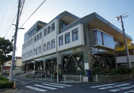 セザールお花茶屋(葛飾区立お花茶屋図書館)