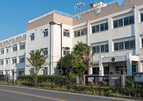 葛飾区奥戸９丁目の中古一戸建て(葛飾区立奥戸小学校)