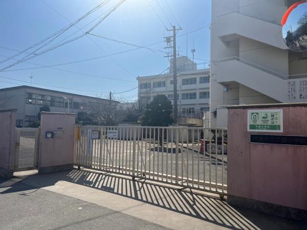 大東市三箇3丁目の中古一戸建て(大東市立三箇小学校)
