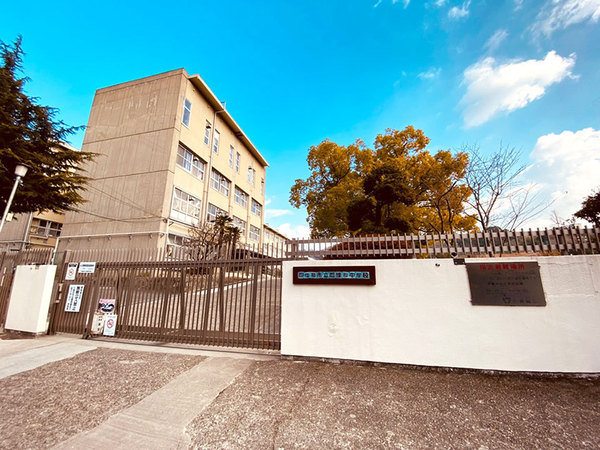 四條畷市清滝中町の土地(四條畷市立四條畷中学校)