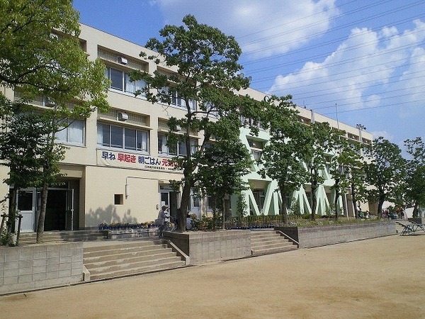 四條畷市米崎町の新築一戸建(四條畷市立四條畷南小学校)