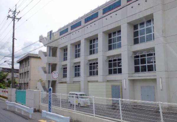 寝屋川市池田東町の土地(寝屋川市立第二中学校)