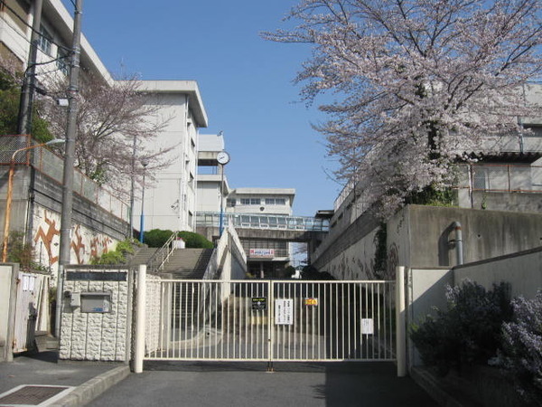 ランフォルセ寝屋川(寝屋川市立第十中学校)