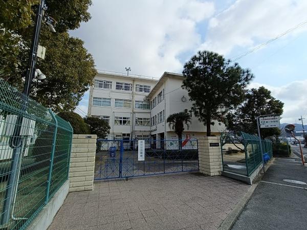 交野市青山2丁目の新築一戸建(交野市立第一中学校)