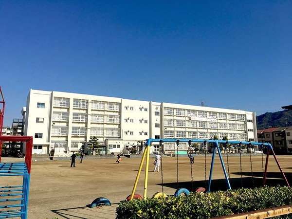 大東市深野4丁目の土地(大東市立深野小学校)