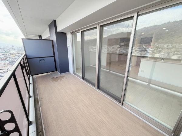 メイツ四条畷駅前