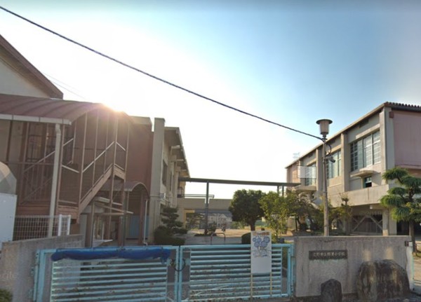 交野市幾野２丁目の新築一戸建(交野市立郡津小学校)