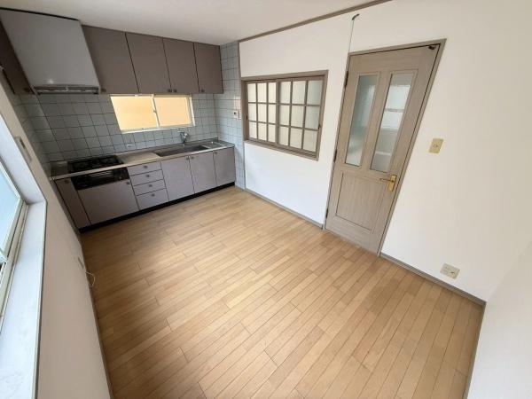 交野市向井田１丁目の中古一戸建