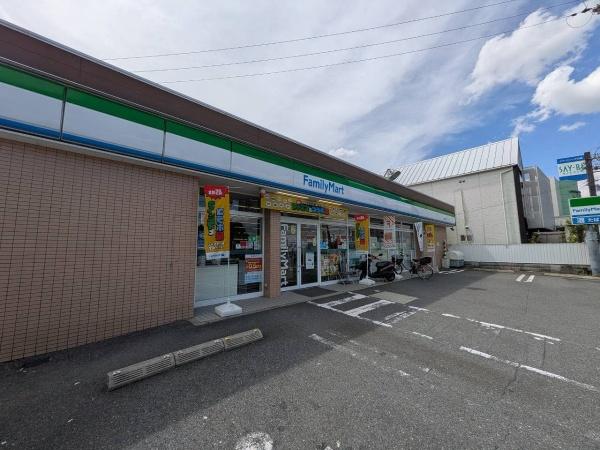 枚方市香里ケ丘４丁目の中古一戸建て(ファミリーマート枚方東香里店)