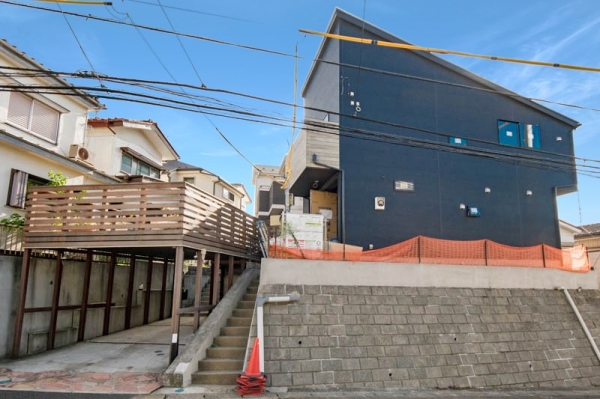 横浜市港南区上永谷１丁目　新築一戸建て