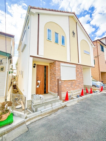 藤沢市鵠沼神明４丁目　中古一戸建て