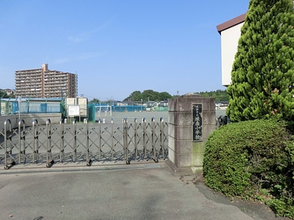 綾瀬市上土棚中2丁目の中古一戸建て(綾瀬市立綾南小学校)