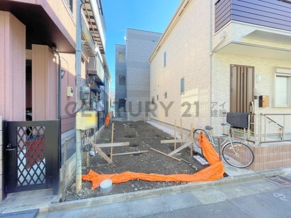 川崎市川崎区鋼管通２丁目　新築一戸建て