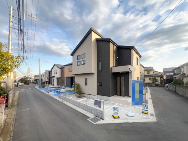 平塚市纒　新築一戸建て