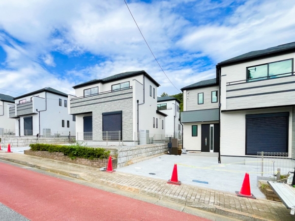 町田市三輪緑山４丁目　新築一戸建て