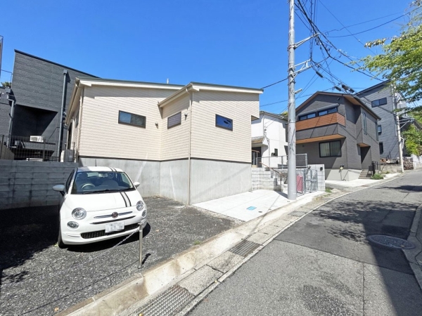 横須賀市芦名１丁目　中古一戸建て