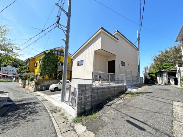 横須賀市芦名１丁目　中古一戸建て