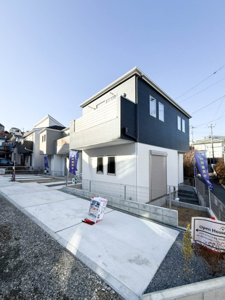 藤沢市白旗４丁目　新築一戸建て