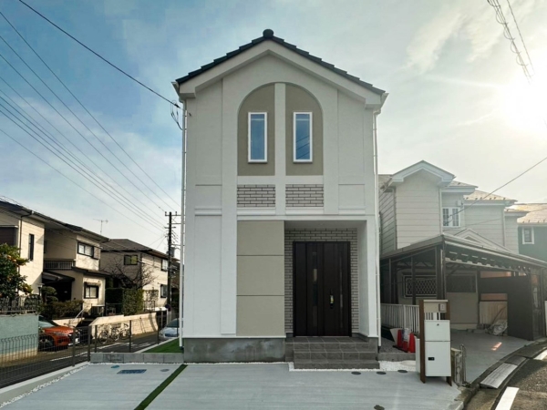 横浜市鶴見区梶山２丁目　新築一戸建て