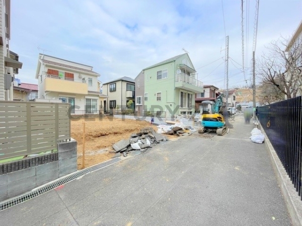 川崎市宮前区菅生１丁目　新築一戸建て