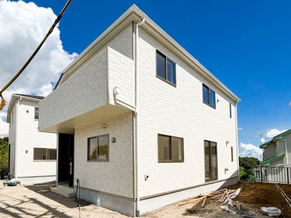 横浜市神奈川区羽沢町　新築一戸建て