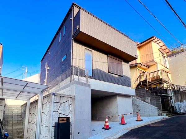 横浜市神奈川区西寺尾４丁目　新築一戸建て