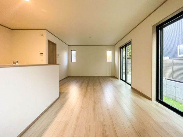 藤沢市本町４丁目　新築一戸建て