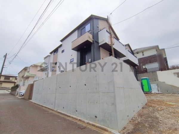 横浜市金沢区富岡西２丁目　新築一戸建て