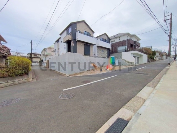 横浜市金沢区富岡西２丁目　新築一戸建て