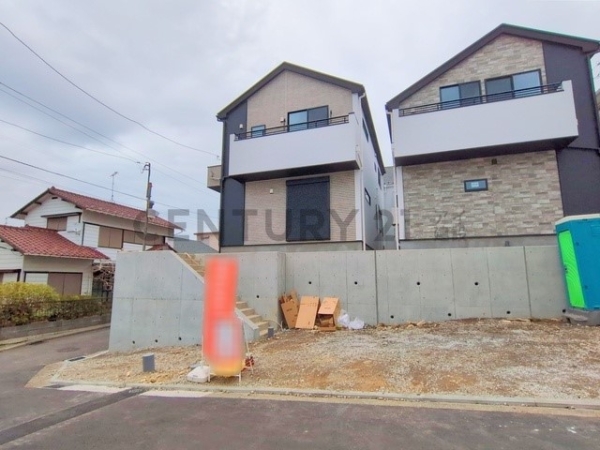 横浜市金沢区富岡西２丁目　新築一戸建て