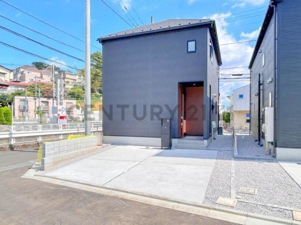 川崎市麻生区片平４丁目　新築一戸建て