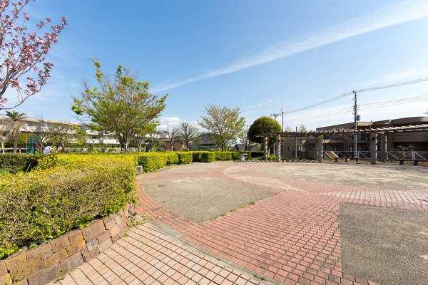 横浜市磯子区磯子２丁目　新築一戸建て(磯子峯第二公園)