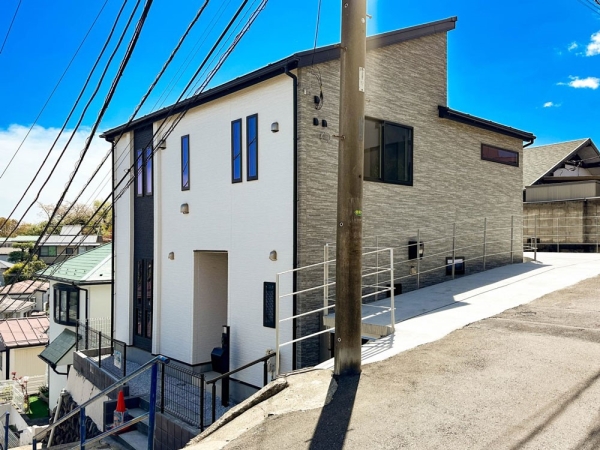 横浜市南区六ツ川４丁目　新築一戸建て