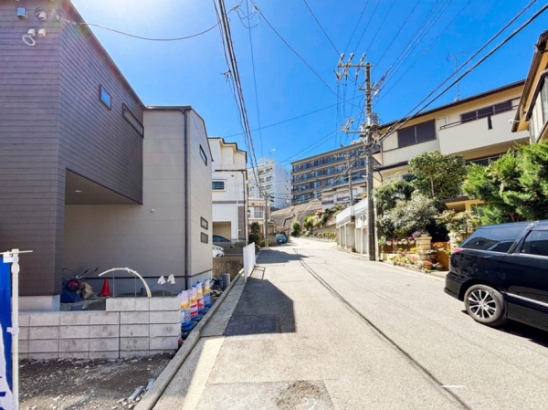 横浜市神奈川区松見町４丁目　新築一戸建て