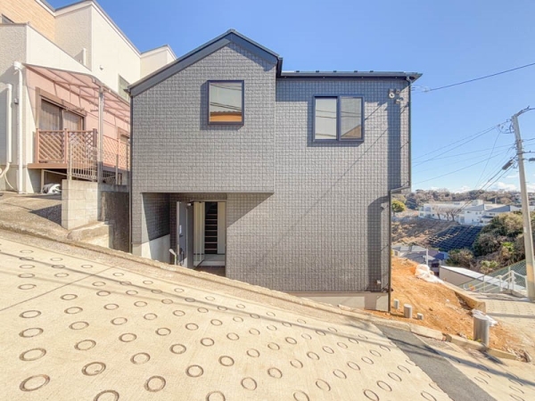 横浜市磯子区岡村４丁目　新築一戸建て