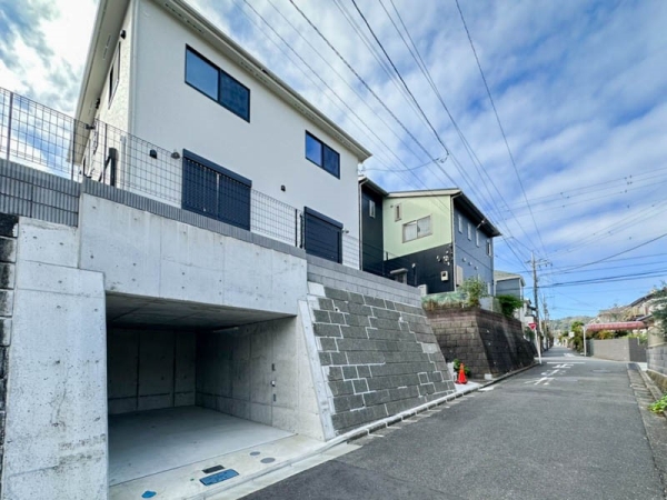 横浜市金沢区釜利谷西１丁目　新築一戸建て