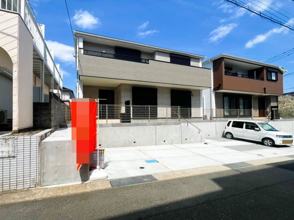 横須賀市浜見台１丁目　新築一戸建て