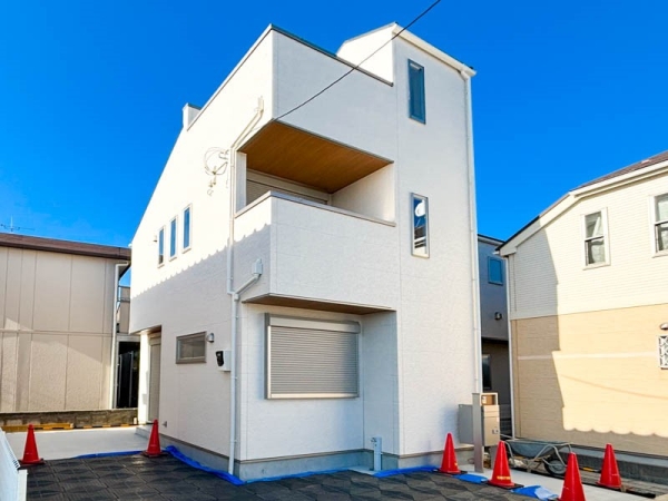 横浜市南区永田東２丁目　新築一戸建て
