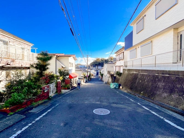 横浜市南区永田山王台　新築一戸建て