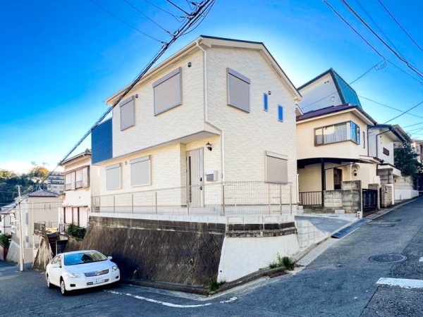 横浜市南区永田山王台　新築一戸建て