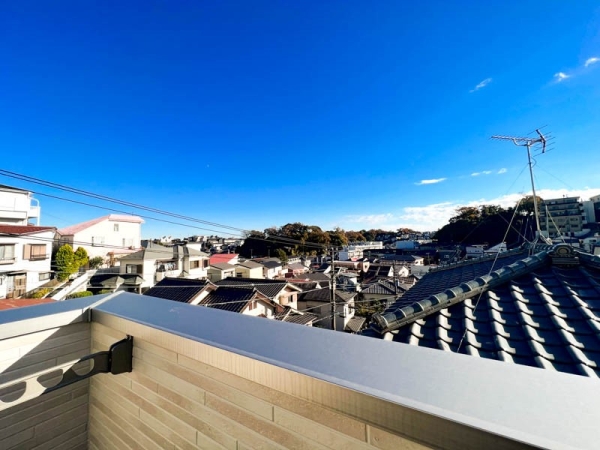 横浜市南区永田山王台　新築一戸建て